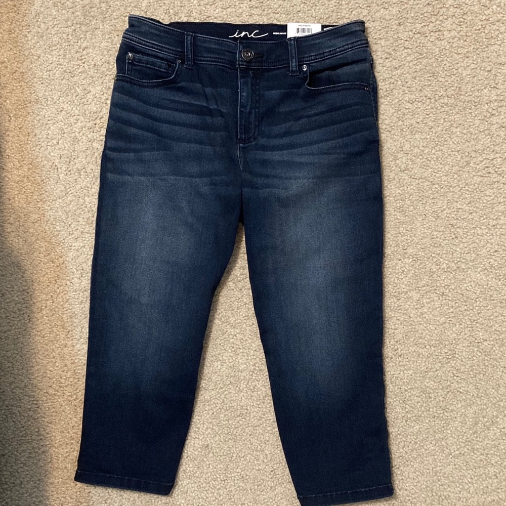 Inc. Mid-Rise Capris